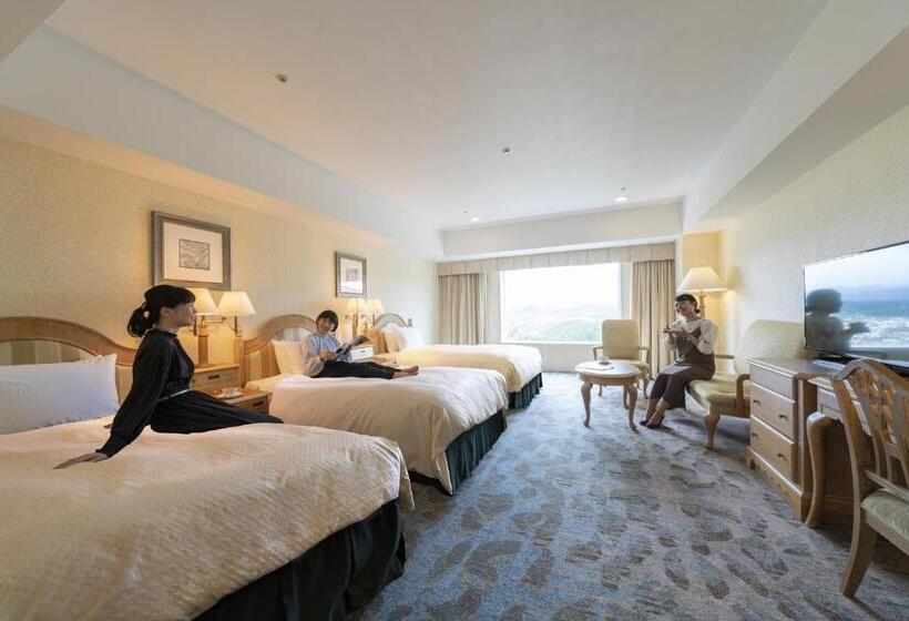 Номер Стандарт Трехместный, Associa Takayama Resort