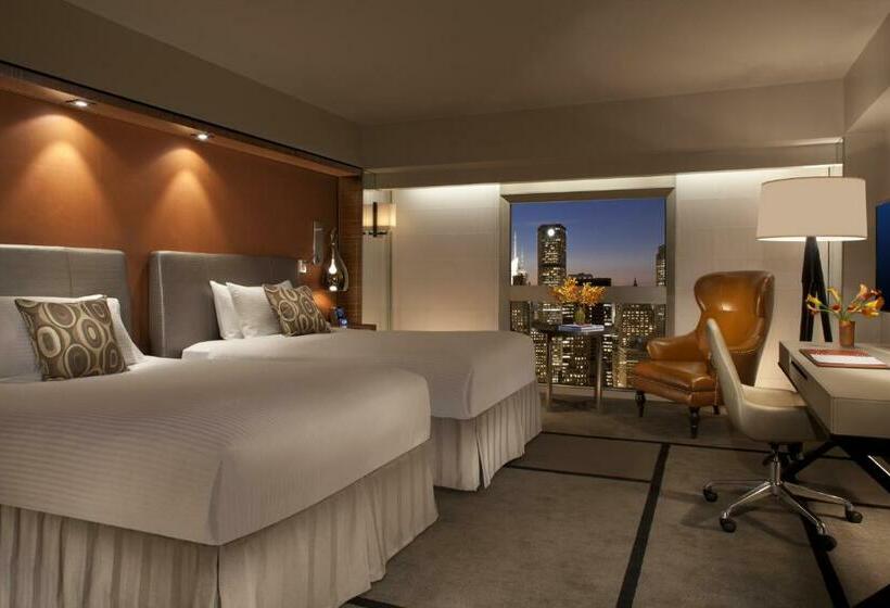 带2个双人床的标准工作室, Millennium Hilton New York One Un Plaza