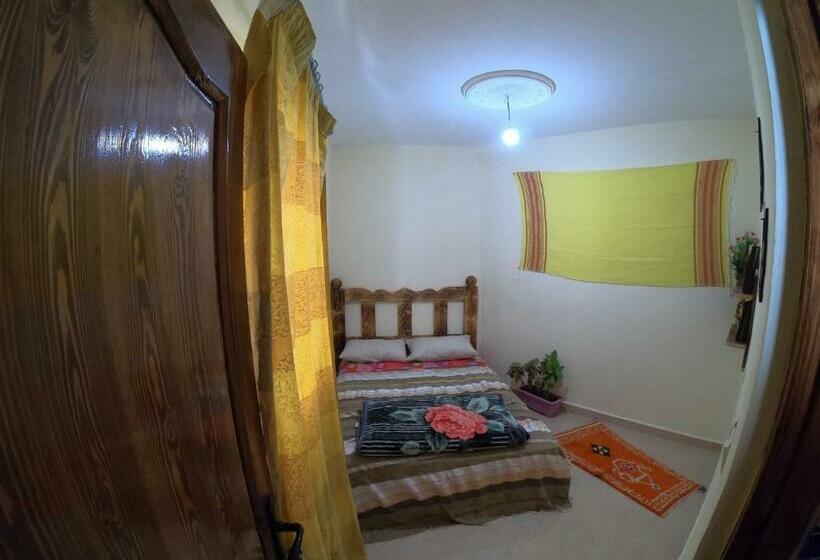 スタンダードルーム, Tayought Surf House