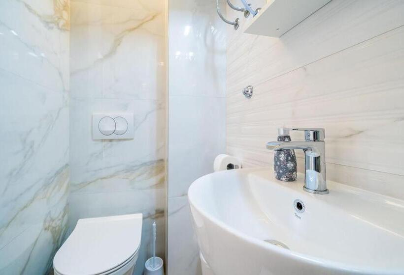 Номер Стандарт Вид на Сад, Rooms & Apartments Barišić