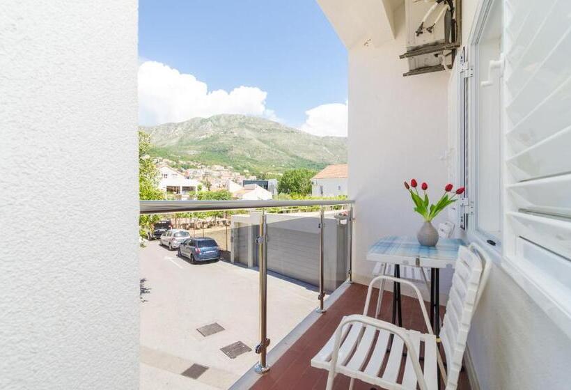 Апартаменты Комфорт 1 Спальня, Rooms & Apartments Barišić