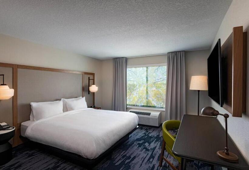 스탠다드 룸 킹사이즈 침대, Fairfield Inn & Suites By Marriott Oskaloosa