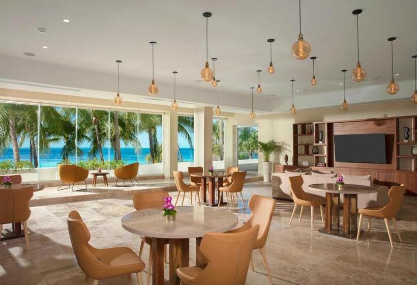 Люкс Мастер, Dreams Sands Cancun Resort & Spa