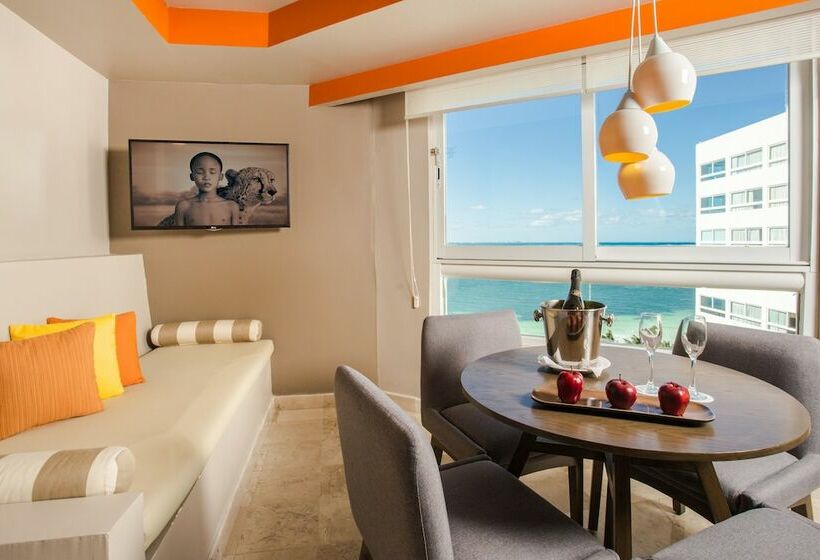 Family Suite, Dreams Sands Cancun Resort & Spa