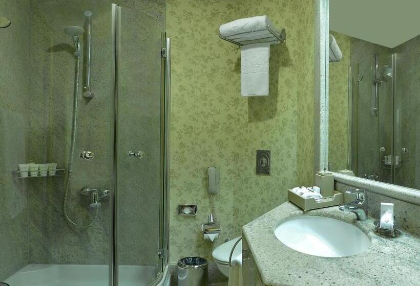 Полулюкс, Gloria Verde Resort