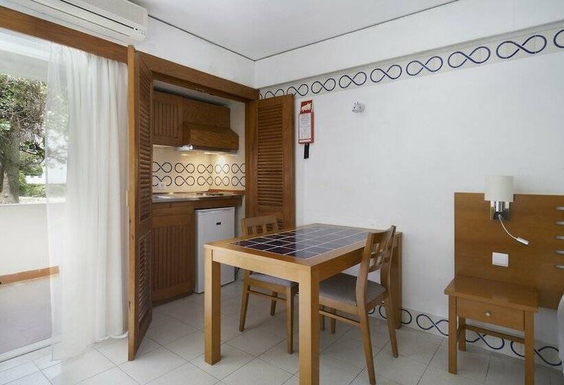 Студия Стандарт, Golden Club Cabanas