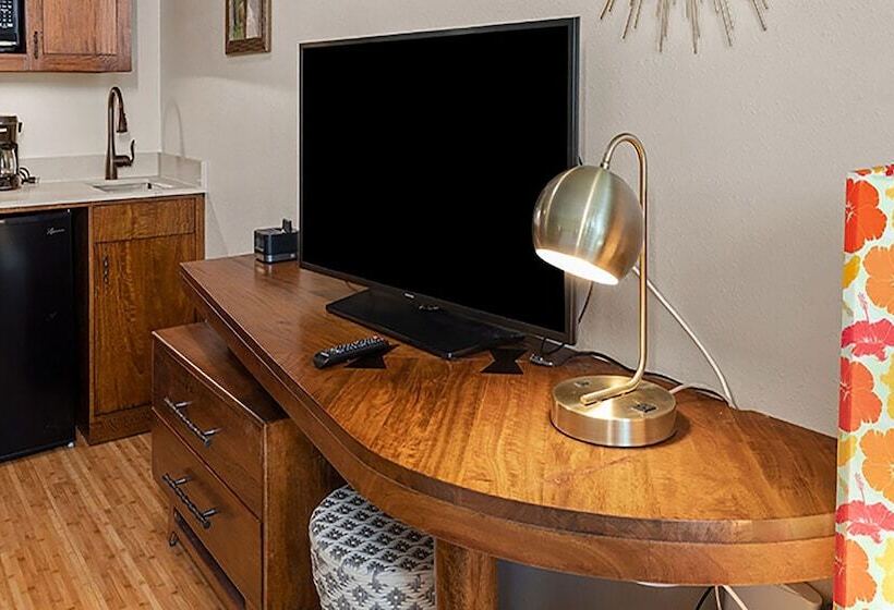 Студия Deluxe, Castle Bamboo Waikīkī