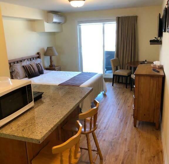 小型套房带阳台, Muskoka Lakes Hotel And Resorts
