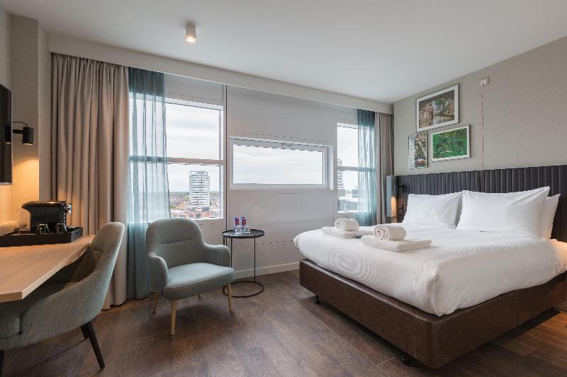 残疾人使用的带特大床的标准间, Crowne Plaza Utrecht   Central Station, An Ihg