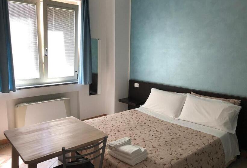 Номер Стандарт Трехместный, La Siesta Bed&residence