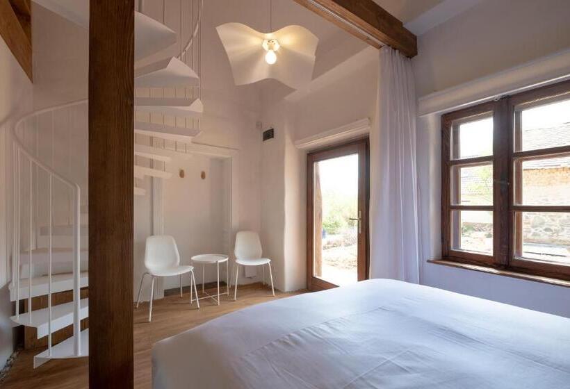 Четырехместный Номер Стандарт, Almalomb Apartman