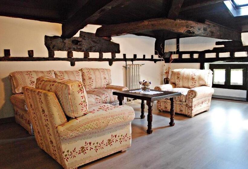 סוויטה, Hosteria De Quijas