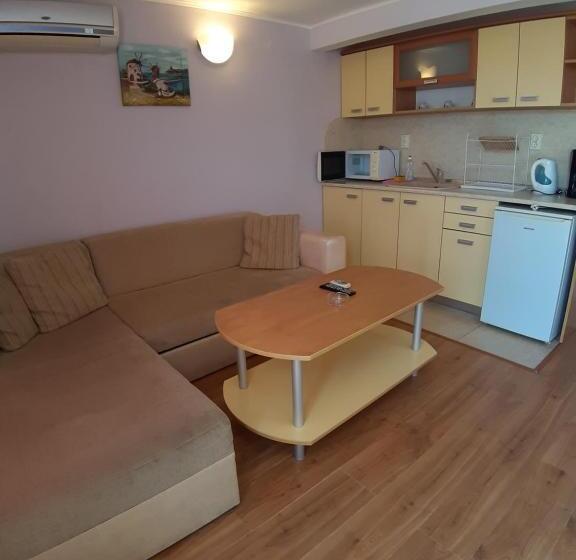 דירת חדר, Guest House Diamandievi