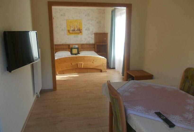 Номер Стандарт с Балконом, Pension Grünauhof
