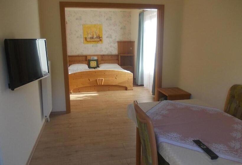 Семейный Номер, Pension Grünauhof