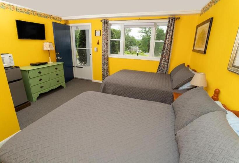 Номер Стандарт, Governor S Rock Motel