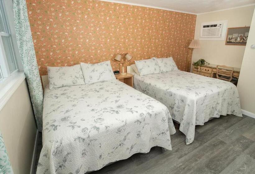 Номер Стандарт, Governor S Rock Motel