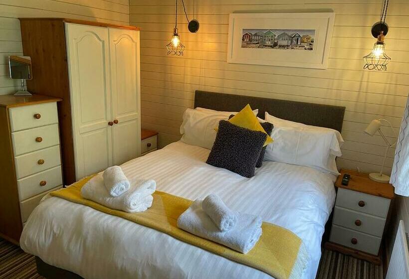 Дом 3 Спальни, Ivyleaf Combe Lodges