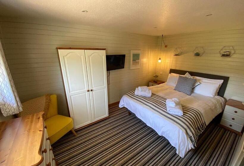 Дом 2 Спальни, Ivyleaf Combe Lodges