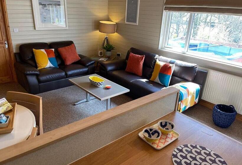 Дом 2 Спальни, Ivyleaf Combe Lodges
