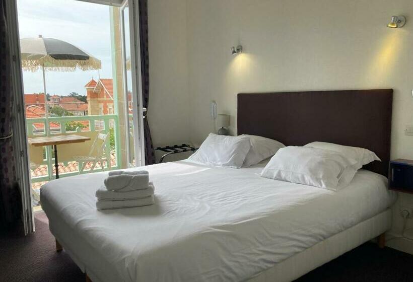 Номер Deluxe с Балконом, Hôtel Michelet Plage
