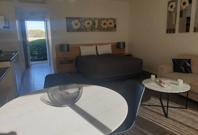 스탠다드 룸 킹사이즈 침대, Metung Waters Motel And Apartments