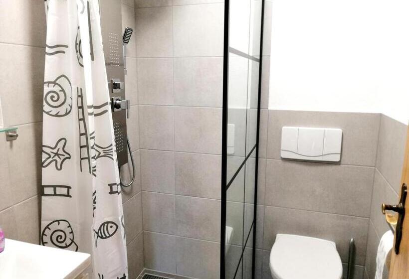 آپارتمان 1 خوابه با تراس, Pension Nordseebriese