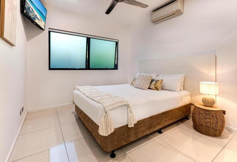 Апартаменты 3 Спальни, Pinnacle Apartments