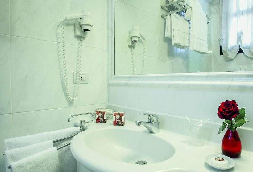 Standard Triple Room, Locanda Vivaldi