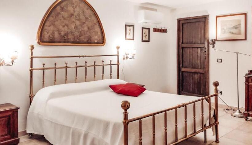 اتاق لوکس, Terme Acqua Pia