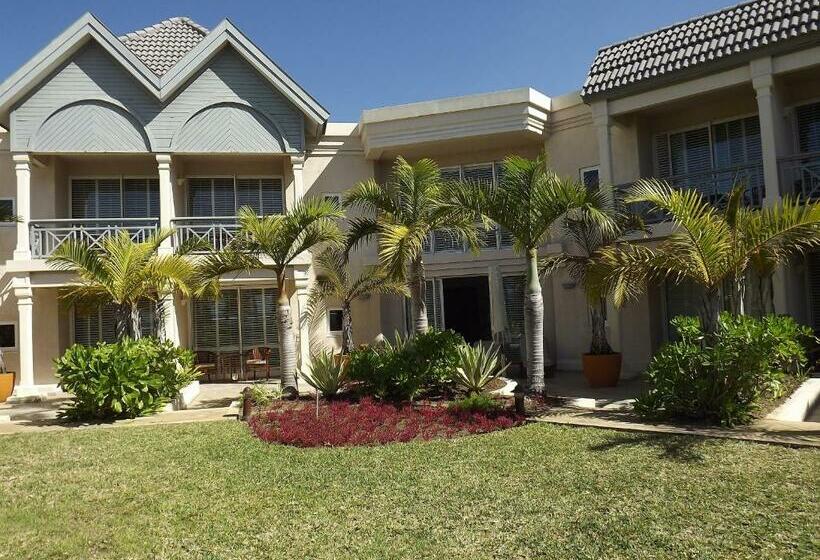 اتاق اساندارد با چشم‌انداز جانبی به دریا, The Residence Mauritius