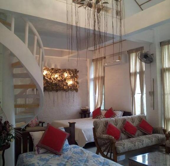 家庭间, Banthorphan Resort