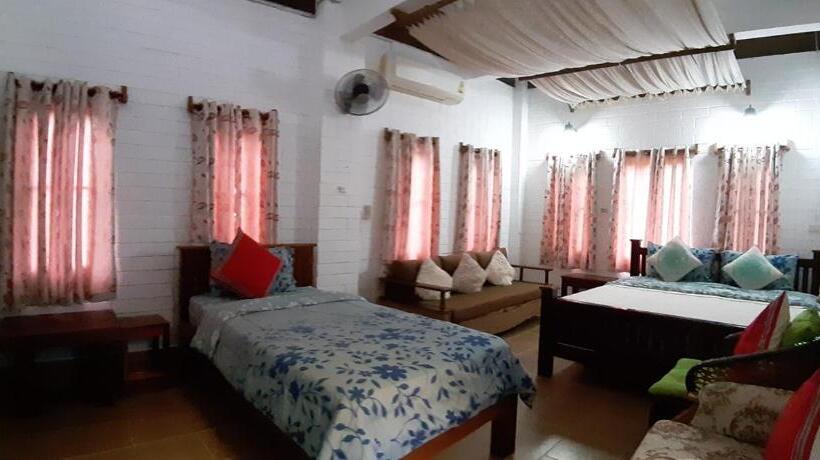 اتاق استاندارد سه تخته با بالکن, Banthorphan Resort