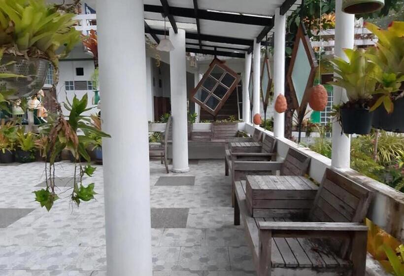 Номер Deluxe с Балконом, Banthorphan Resort