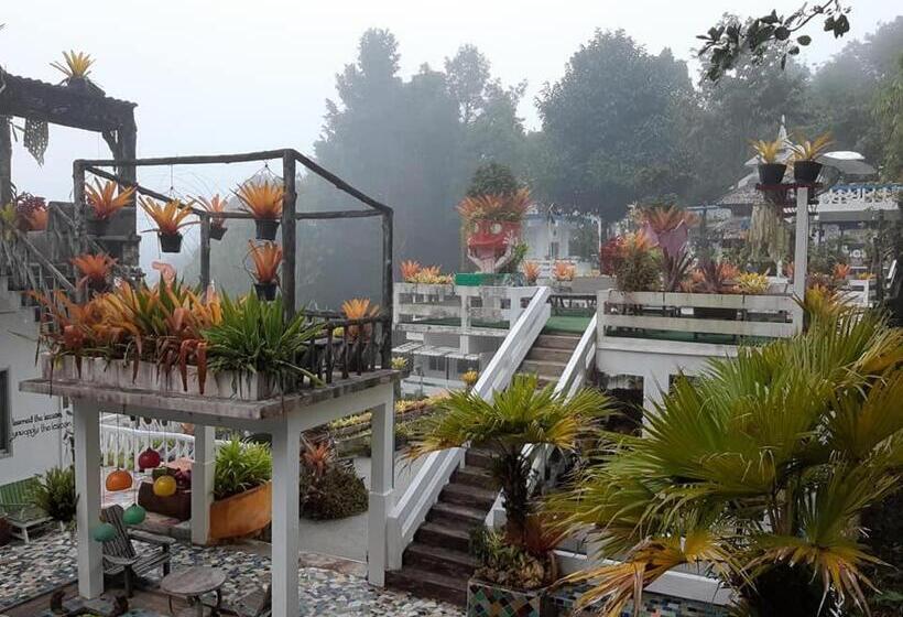 Семейный Номер, Banthorphan Resort