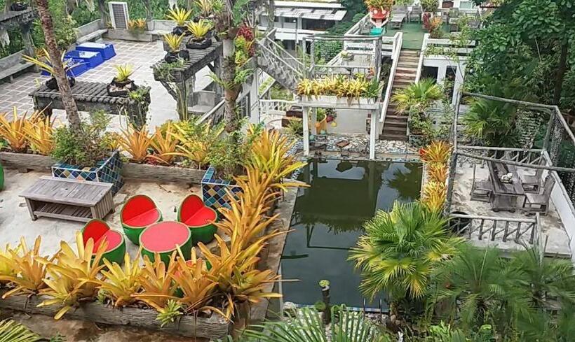 家庭间, Banthorphan Resort