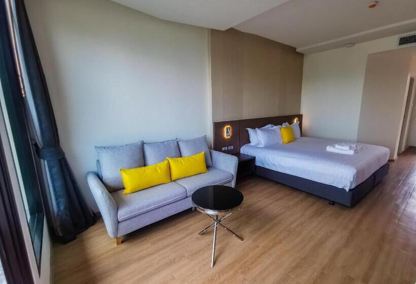 اتاق اساندارد با چشم‌انداز جانبی به دریا, De Veranio Resort