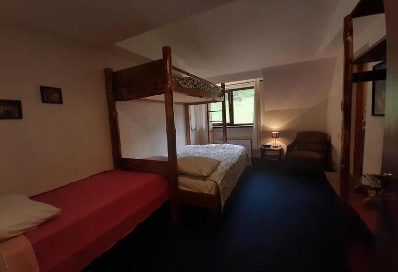 Семейный Номер Вид на Сад, Lermont Guest House