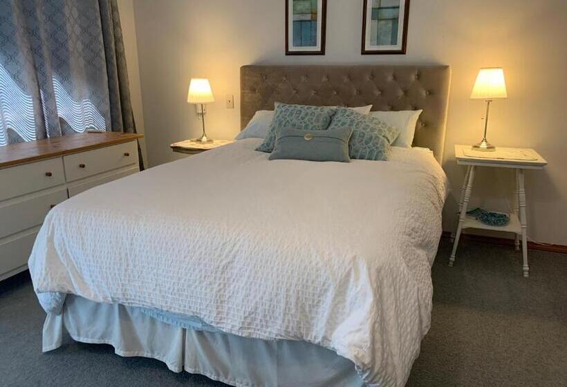 带特大床的标准间, Bayview B&b