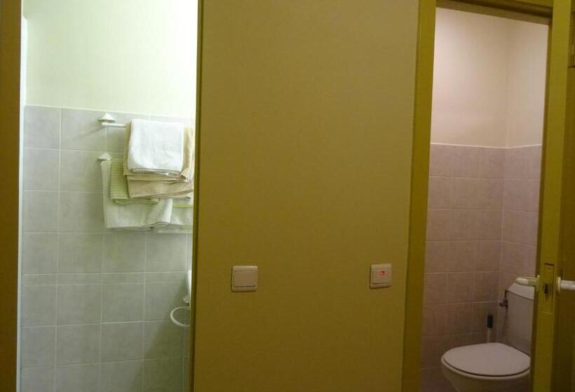 Номер Стандарт Трехместный, Hostellerie Daiseldaele