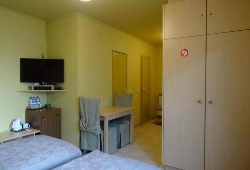Habitació Triple Estàndard, Hostellerie Daiseldaele