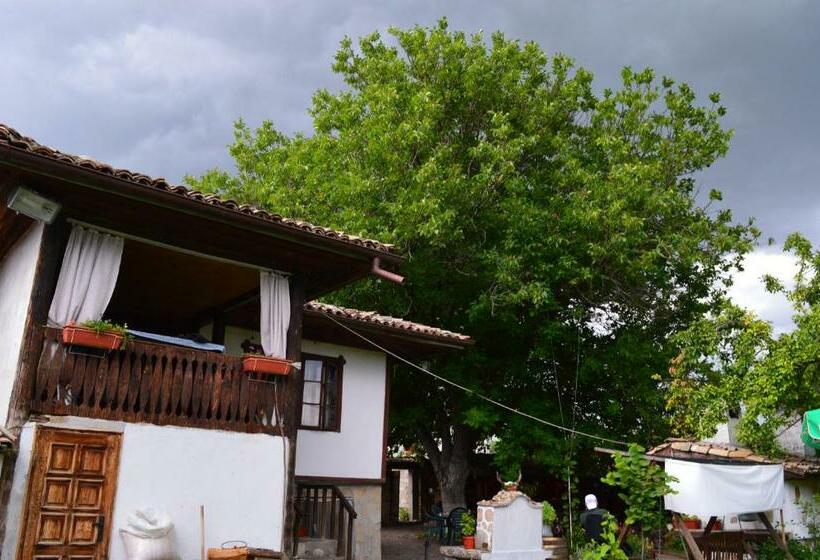 غرفة قياسية, The Old House Guest House