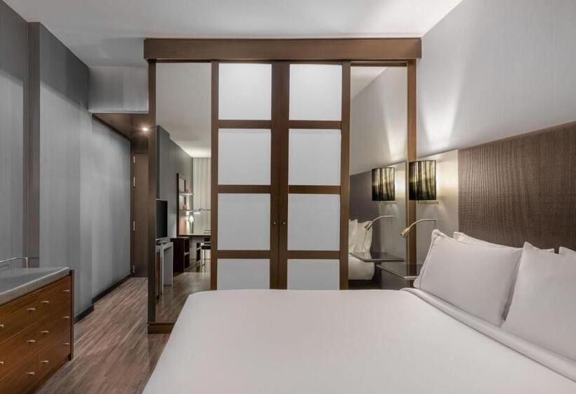חדר סופריור עם מיטת קינג, Ac Hotel Coslada Aeropuerto By Marriott