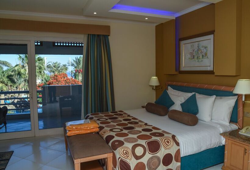 اتاق سوپریور با چشم‌انداز دریا, Pickalbatros Golf Beach Resort