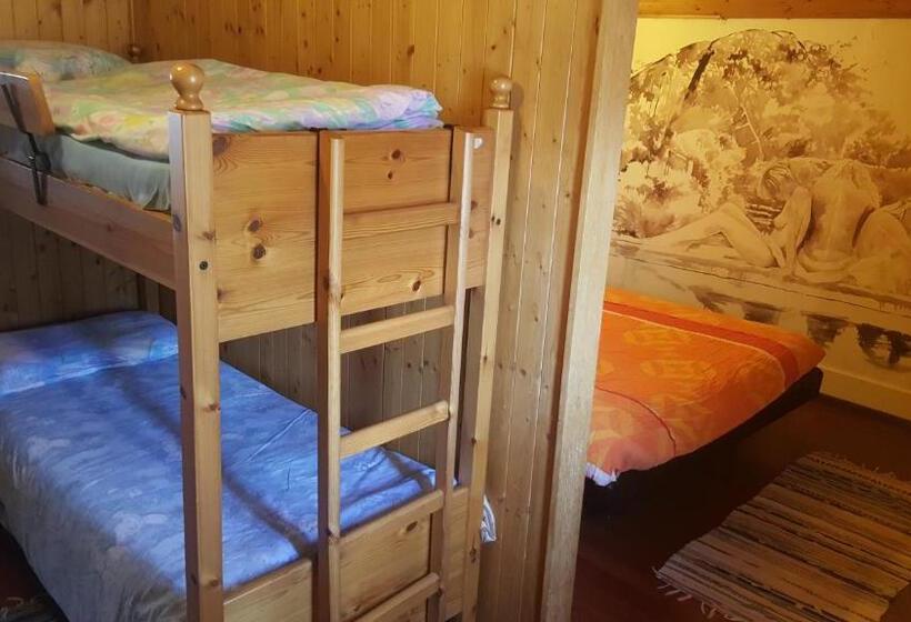 浴室共有スタンダード4人用ルーム, Pensione Cari