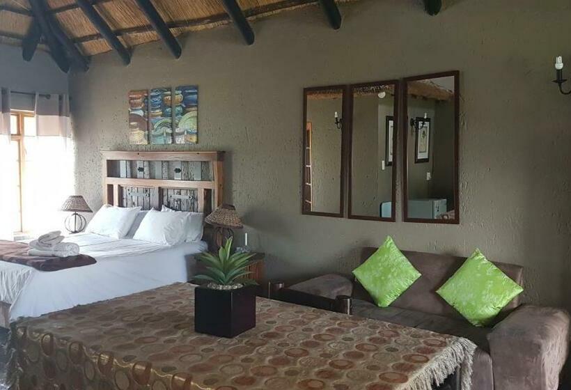 Номер Стандарт Вид на Бассейн, Warembo Lodge