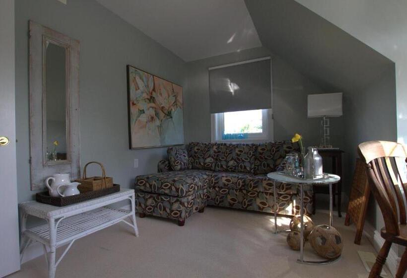 デラックススイート, The Empty Nest B & B