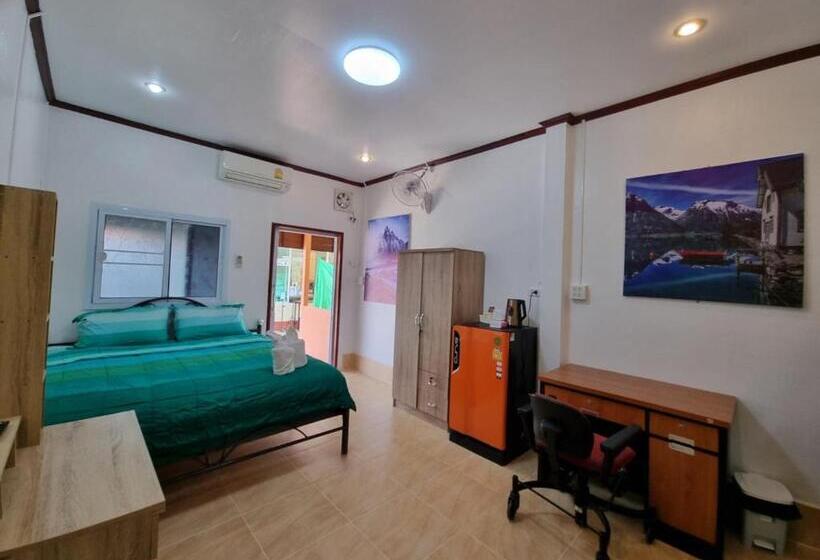 스탠다드 테라스 룸, Baan Sabaijai Resort & Omsorgssenter