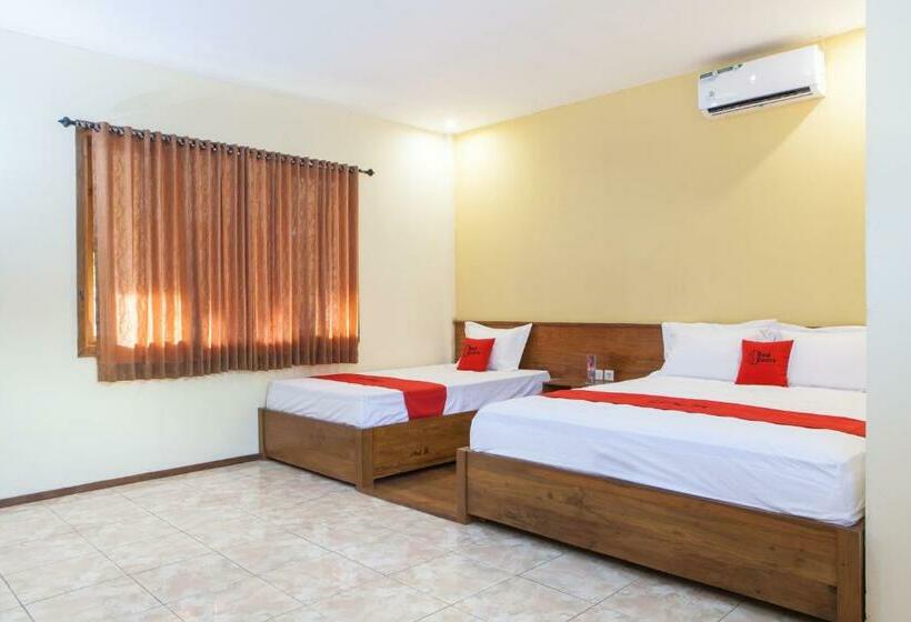 Семейный Номер, Reddoorz Near Baluran National Park