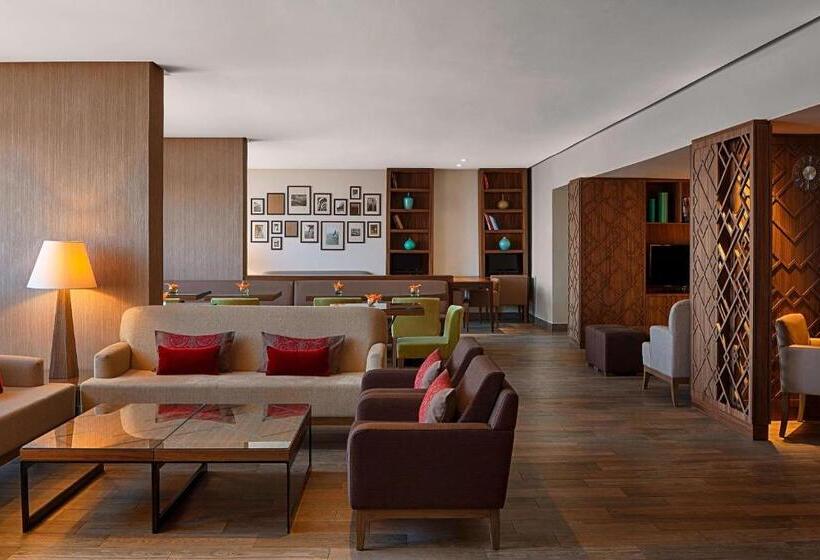 اتاق لوکس با تخت بزرگ, Sheraton Tunis